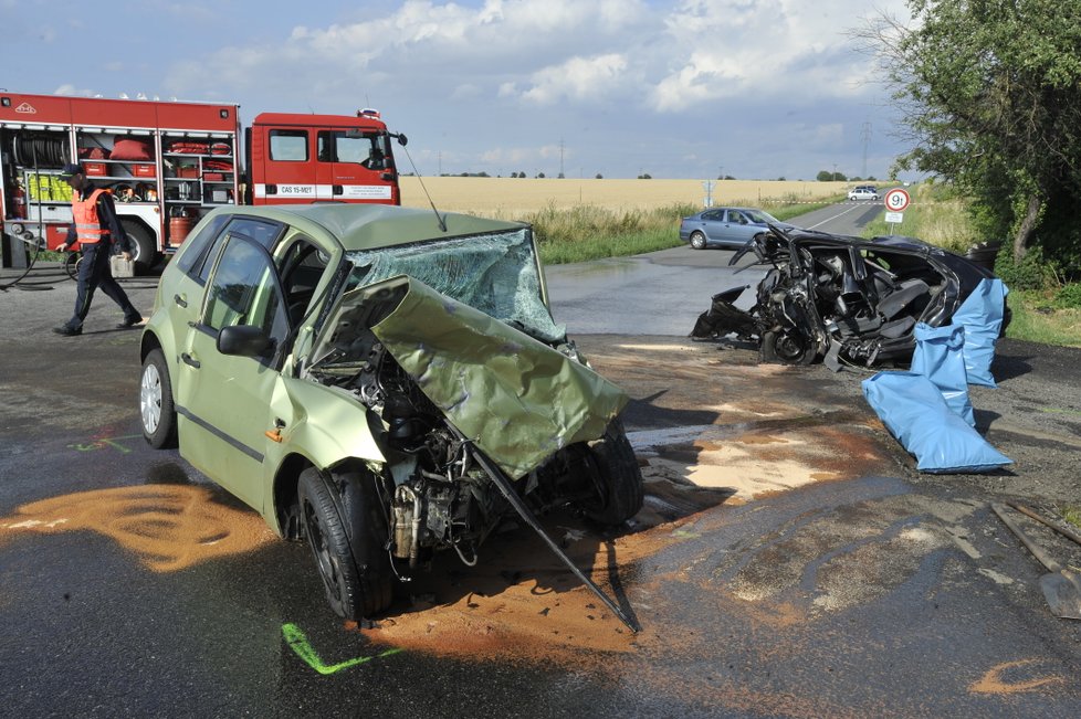 Při tragické nehodě na Hodonínsku zemřeli čtyři lidé