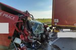Na D1 na Novojičínsku se opět stala pondělí vážná nehoda. Dodávka narazila do kamionu.