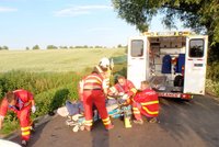 Muž strhl expřítelkyni volant, z nešťastné lásky je chtěl oba zabít