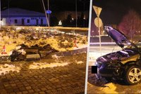 Adventní záhada v Luhačovicích: Policie přijela k dopravní nehodě, vůz prý nikdo neřídil!
