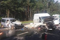 Na Plzeňsku se srazila tři auta: Tři zranění skončili v nemocnici