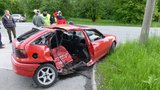 Řidič zemřel po nárazu do zaparkovaných aut, dva mrtví při smrťáku na Znojemsku