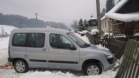 S autem nejdříve nabourala žena, později i její manžel