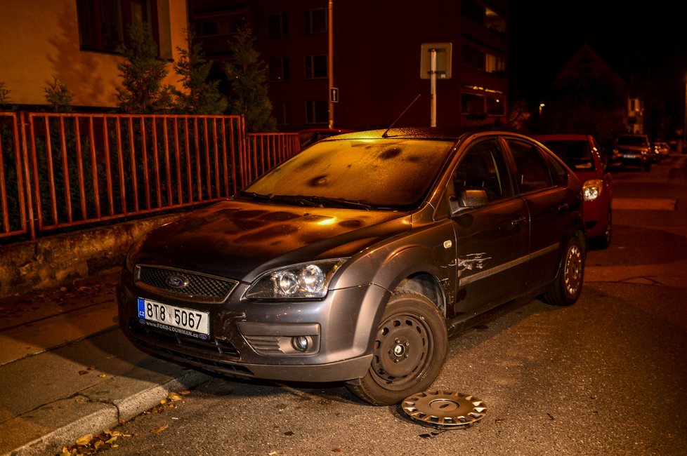 Nehoda v Kladenské ulici na Praze 6