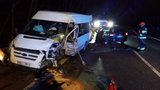 Dvě drsné nehody na Blanensku: Šest cestujících vyvázlo jen s boulemi a odřeninami  