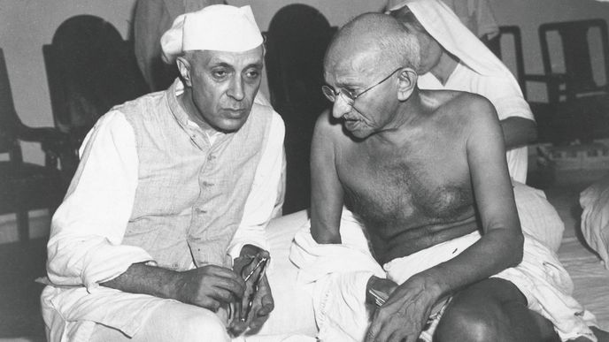 Džaváharlál Néhrú a Mahátma Gándhí.