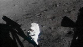 Neil Armstrong stanul 20. července 1969 jako první člověk na Měsíci