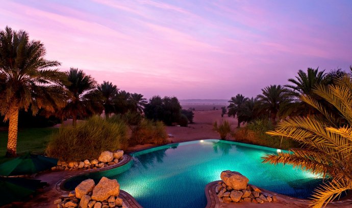 Dubajský wellness rezort Al Maha je opravdovým klenotem v poušti. Je inspirován dědictvím beduínů a krom pětihvězdičkových služeb nabízí i úchvatné panoramatické výhledy.