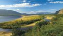 Rozlehlé ústí řeky Tana je výborným lososovým revírem. Sámové jí říkají Velká řeka, což ji přesně charakterizuje, i když je jen 361 km dlouhá.