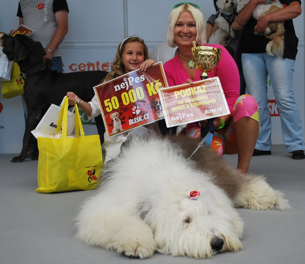 Kateřina Bigolinová z Českých Budějovic se psem Andíkem vyhráli soutěž NejPes 2011 a odnesli si 50 000 korun!