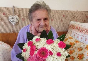 Marie Holíková (109) oslavila ve středu 15. července 109. narozeniny. 