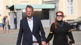 Žalobce navrhl trest v kauze poslaneckých trafik: Podmínka a pokuta pro Nečase s manželkou