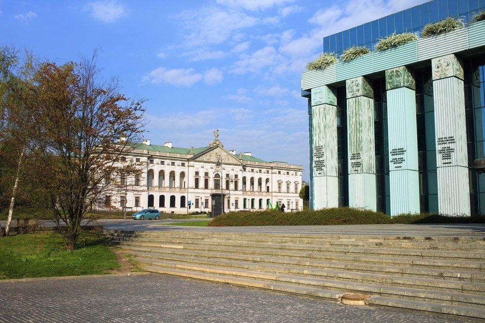 Nejvyšší soud ve Varšavě, Polsko