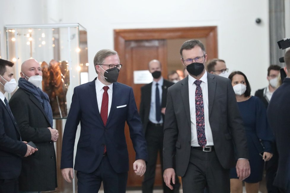 Premiér Petr Fiala (ODS) uvedl do úřadu ministra zemědělství Zdeňka Nekulu (KDU-ČSL) (3.1.2022)