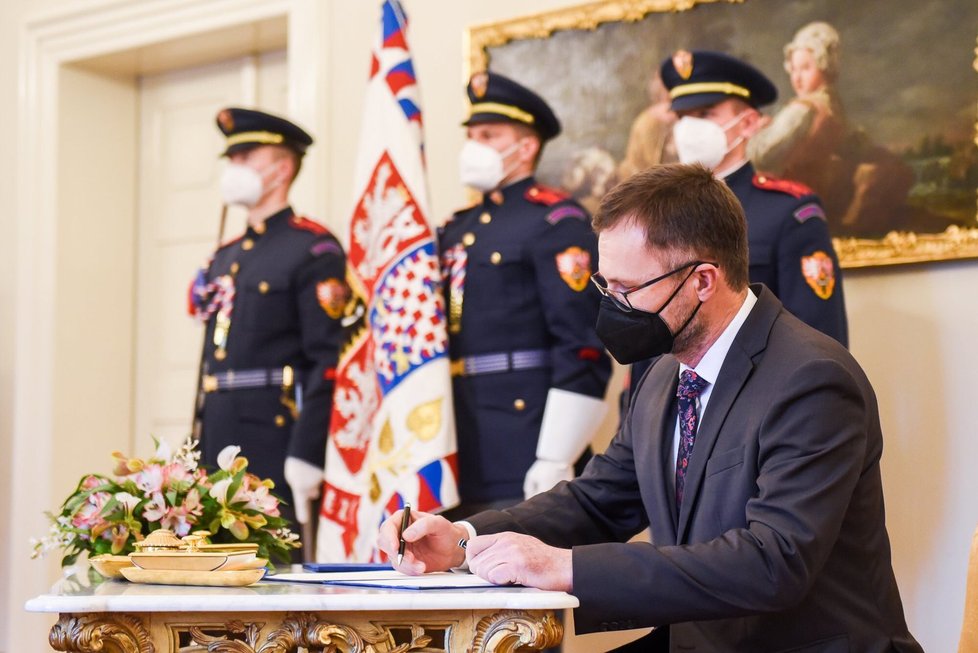 Prezident Miloš Zeman jmenoval do funkce ministra zemědělství Zdeňka Nekulu (KDU-ČSL) (3.1.2022)