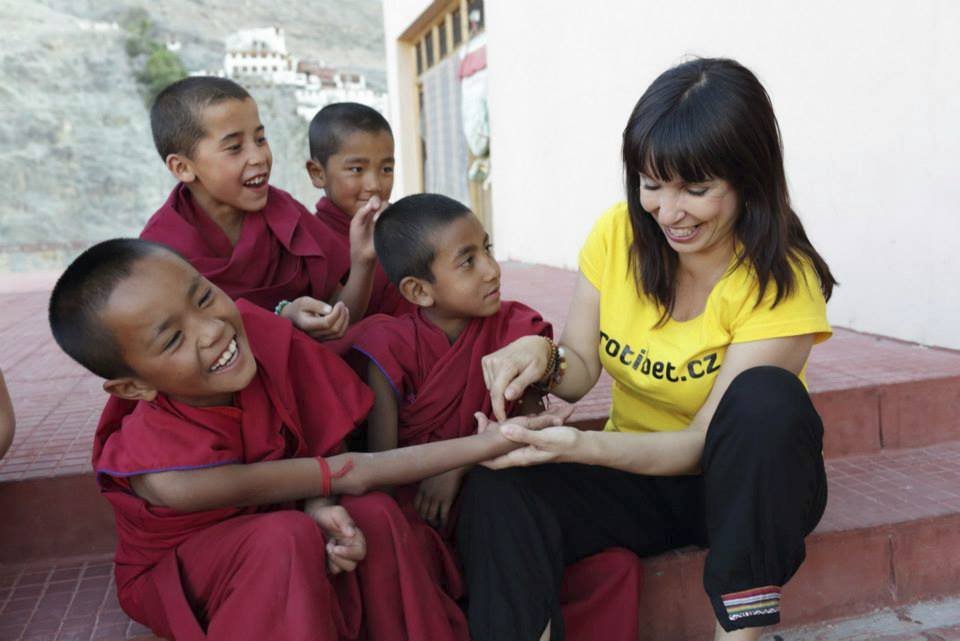 U města Mussoorie navštívili tibetské děti i staré Tibeťany, kteří žijí v exilové vesničce.
