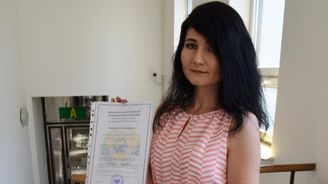 Velký vlastenecký propad: Křik na sociálních sítích a boj proti mikrovlnkám na voličské hlasy Velký vlastenecký propad: Křik na sociálních sítích a boj proti mikrovlnkám na voličské hlasy