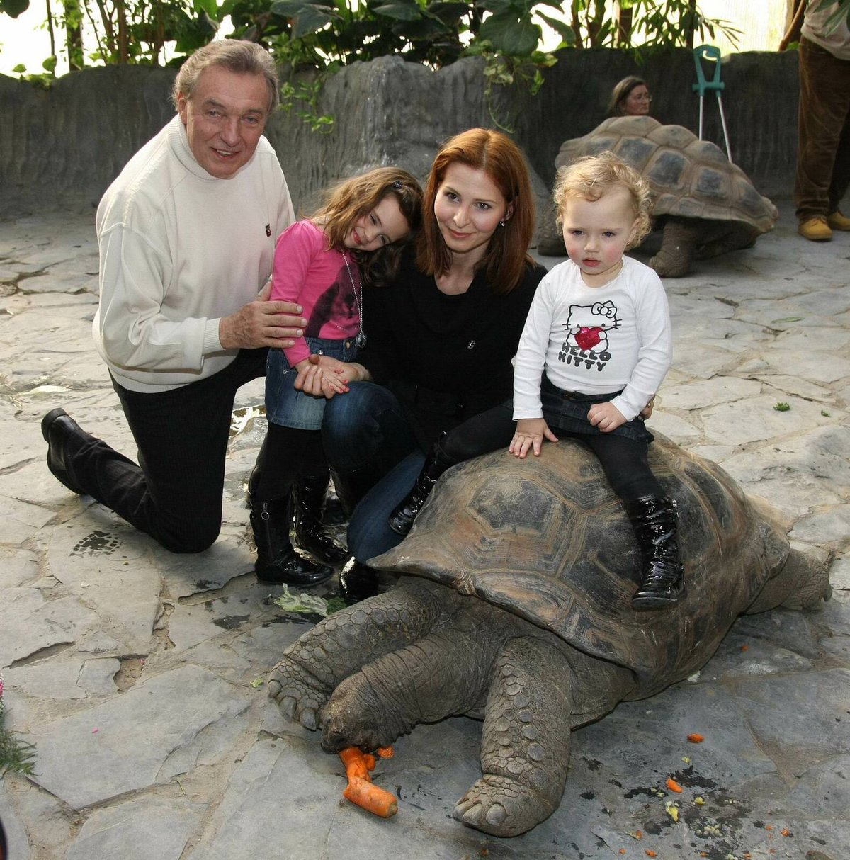 Gottova dcera Nelly Sofie: Velkým zážitkem pro malou Nelly byla i návštěva zoo.