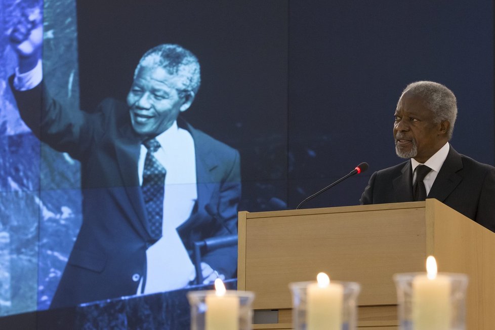 Bývalý šéf OSN Kofi Annan zavzpomínal na Mandelu ve švýcarské Ženevě.