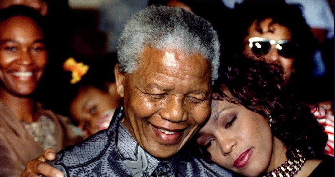 Nelson Mandela s tragicky zesnulou zpěvačkou Whitney Houston