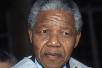 Nelson Mandela v nemocnici: Bojovník za lidská práva trpí velkými bolestmi