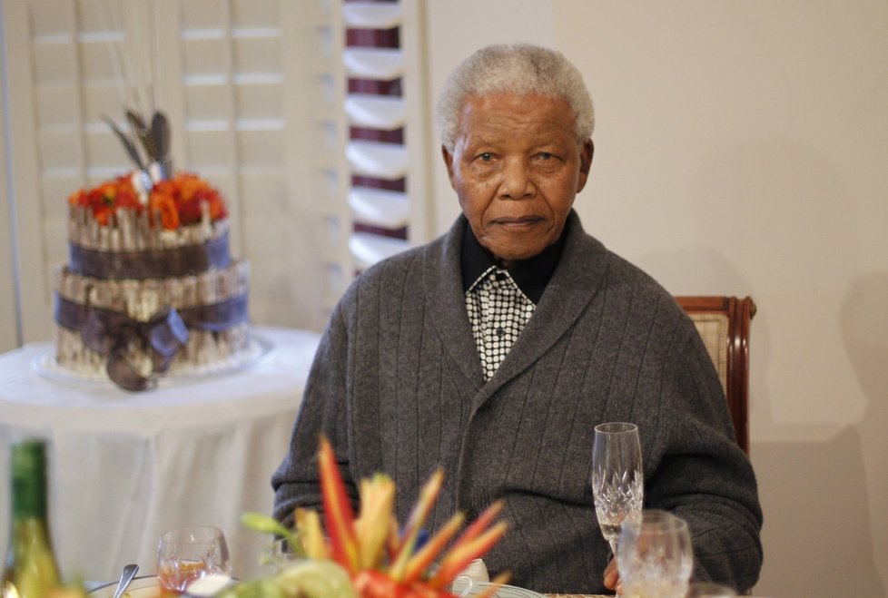 Mandela trpěl posledních pět měsíců vážnými zdravotními potížemi.