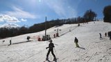 Na jižní Moravě začala už lyžařům sezóna: Jako první otevřeli ski areál v Němčičkách