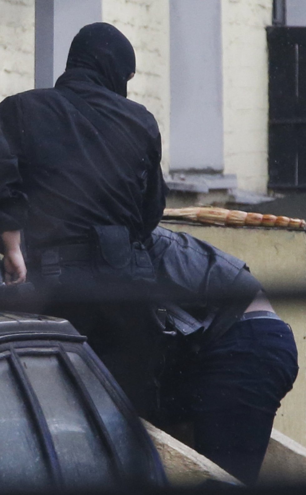 V souvislosti s vraždou ruského opozičního politika Borise Němcova bylo zadrženo celkem pět mužů.