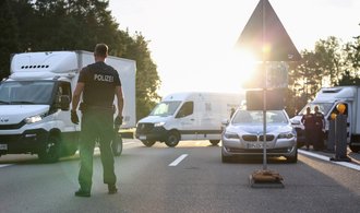 Berlín připravuje hraniční kontroly. Němečtí policisté budou hlídkovat i v českém pohraničí