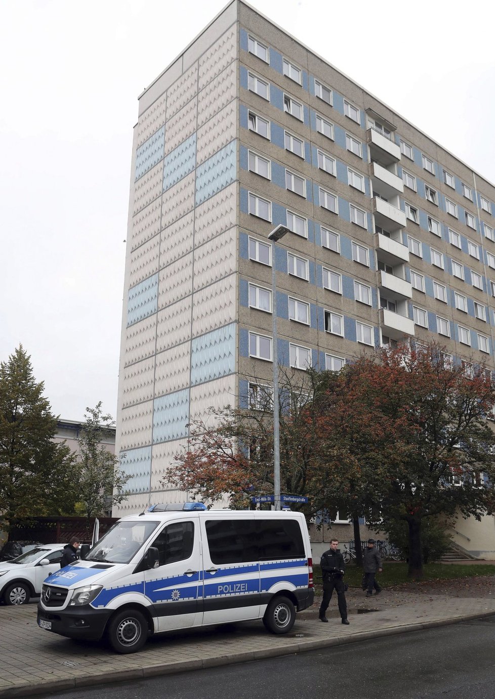 Německá policie v rámci protiteroristické operace prohlédavala i tento panelák ve městě Jena
