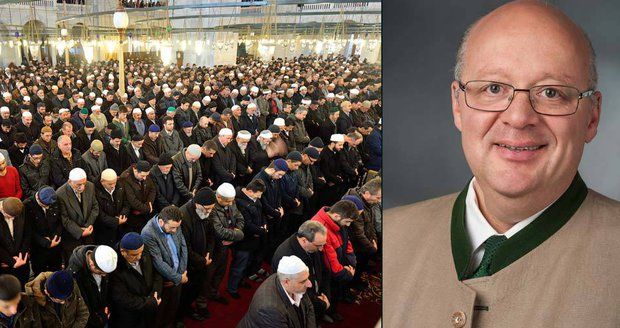 Německý poslanec navrhuje: Ať muslimové za svou víru platí 