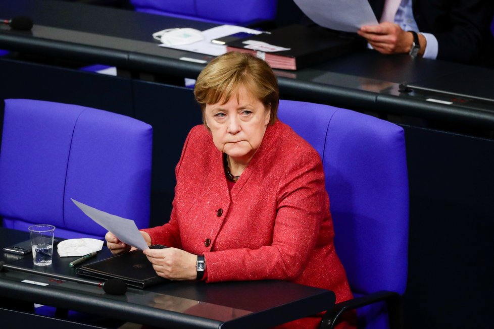 Německá kancléřka Angela Merkelová během projevu o plánovaném rozpočtovém schodku na rok 2021, (9. 12. 2020).