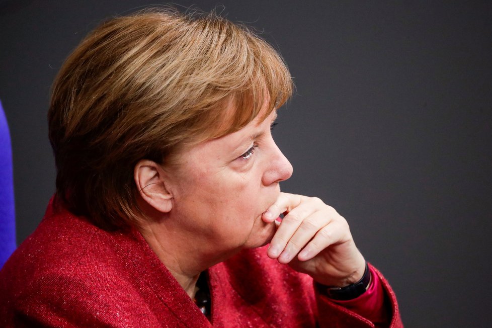 Německá kancléřka Angela Merkelová během projevu o plánovaném rozpočtovém schodku na rok 2021 (9. 12. 2020)