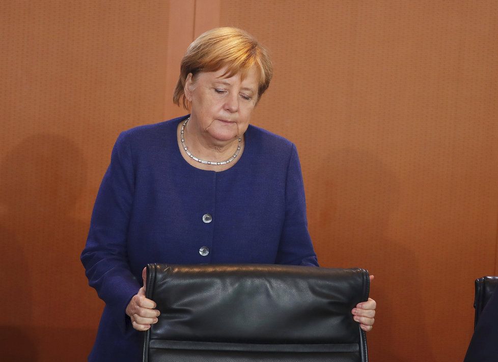 Německá kancléřka Angela Merkelová podle tisku ztrácí ve vládě autoritu