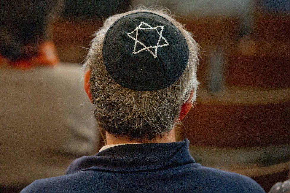 Žid v jarmulce, ilustrační foto.