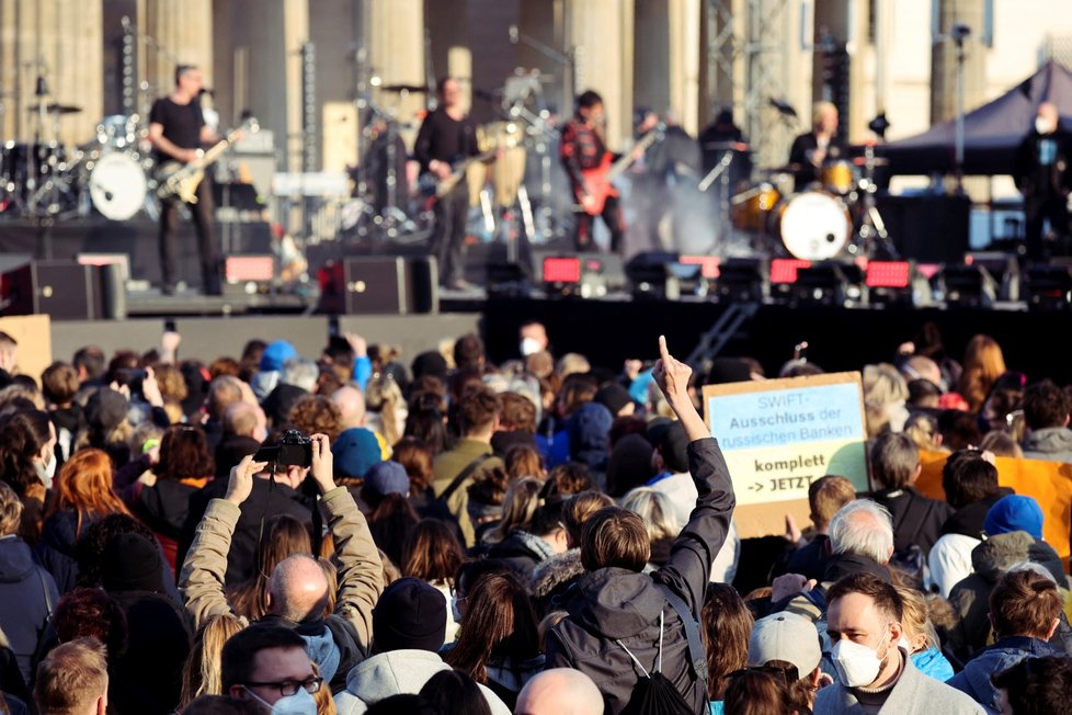 Protiválečný koncert v Berlíně s názvem Sound of Peace na podporu Ukrajiny napadené Putinovou okupační armádou (20. 3. 2022)