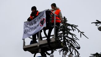 Ježíš byl politický aktivista, který by se dnes nerozpakoval někam přilepit