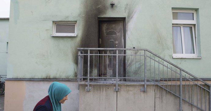 Dvě exploze v Drážďanech. Bomby explodovaly před mešitou a konferenčním centrem.