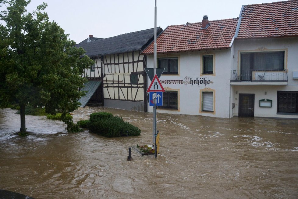 Německo je pod vodou, zemi zasáhly velmi silné bouřky (15. 7. 2021)