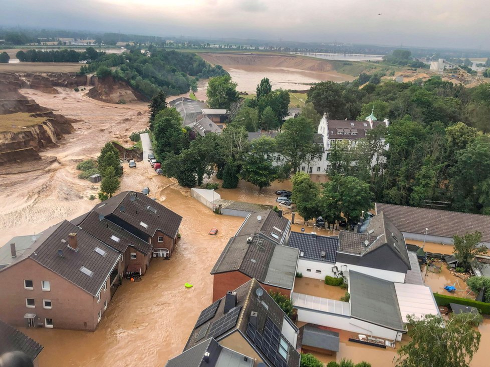 Následky ničivých bouří v německém Erftstadtu (16. 7. 2021)