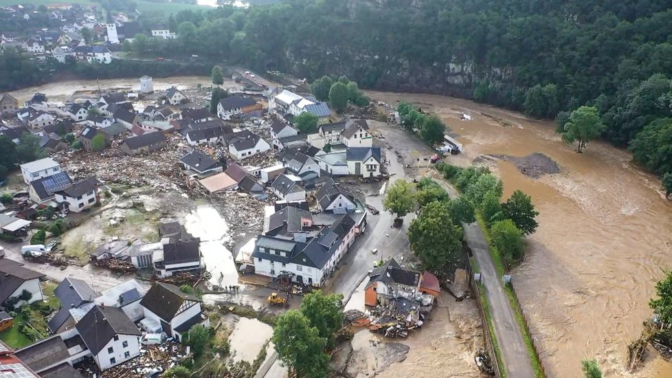 Silné bouřky a záplavy zasáhly Německo (15.7.2021)