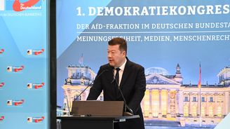 Okamura chce ponížit Zelenského. Naplno se rozhořel boj SPD s Motoristy o radikální voliče Okamura chce ponížit Zelenského. Naplno se rozhořel boj SPD s Motoristy o radikální voliče