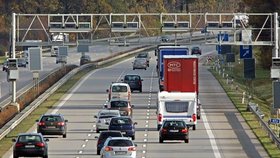 Mýtné pro osobní automobily začne v Německu platit v roce 2020. Pro české řidiče to bude znamenat velké zdražení cest.