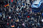 Pochod proti migrantům v Chemnitzu připomněl i smrt Češky Nadi (†34) 