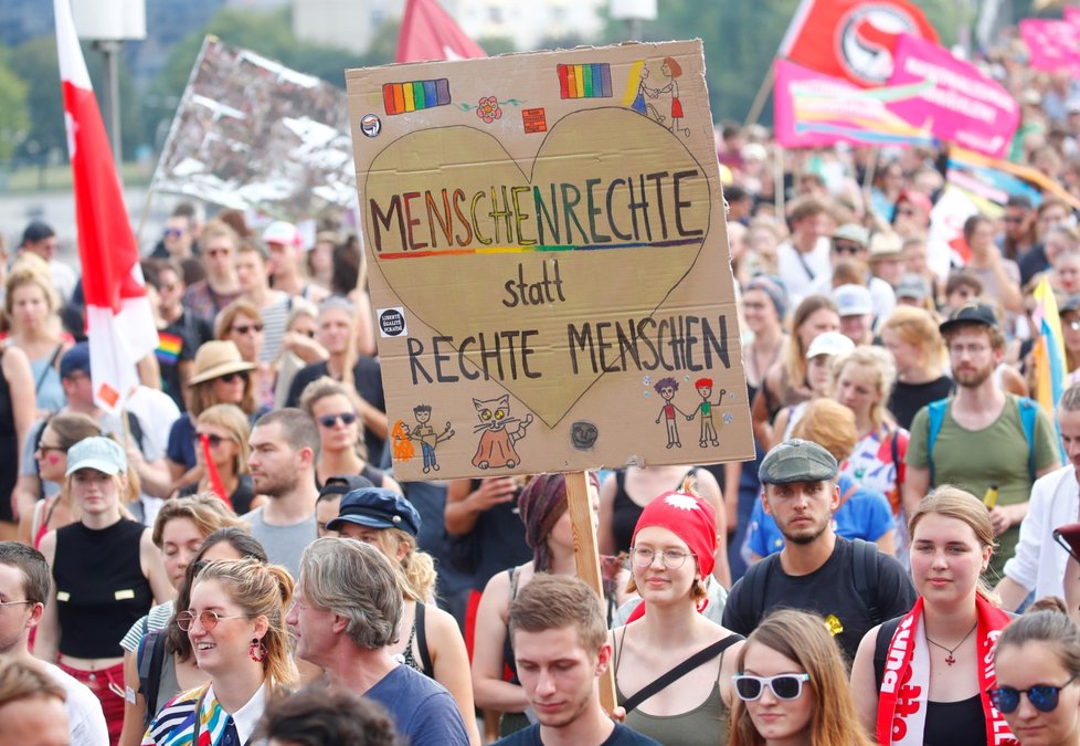 Protirasistická demonstrace v Drážďanech za větší toleranci