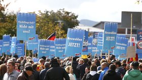 Demonstrace proti uprchlické politice Německa