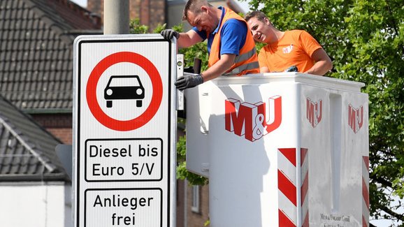 V Berlíně začínají platit zákazy jízdy pro starší diesely