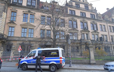 Zloději vykradli historickou drážďanskou klenotnici Grünes Gewölbe 