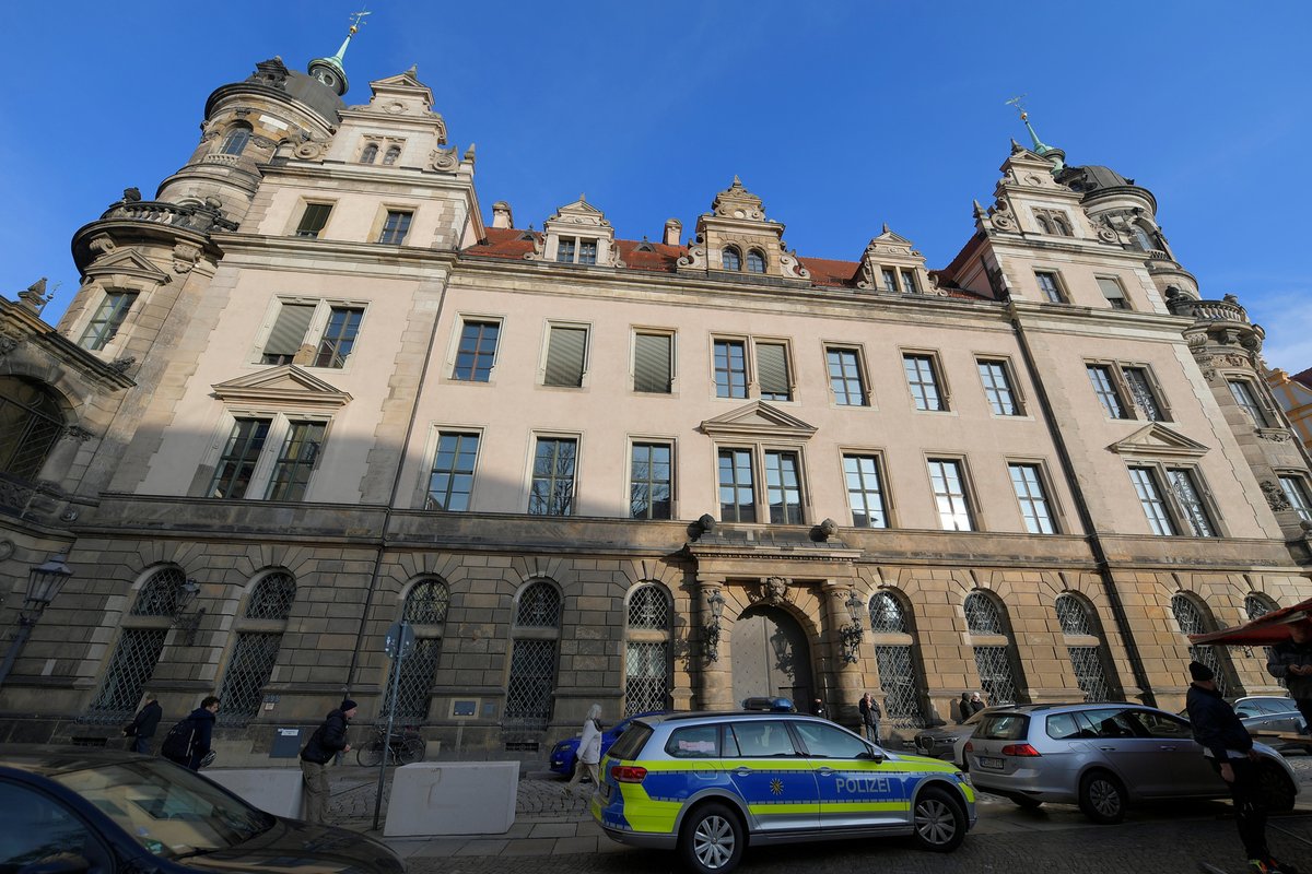 Zloději vykradli historickou drážďanskou klenotnici Grünes Gewölbe
