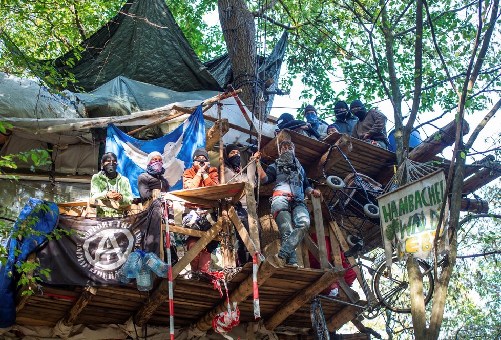 Aktivisté protestují poblíž Keprenu již několik dní.